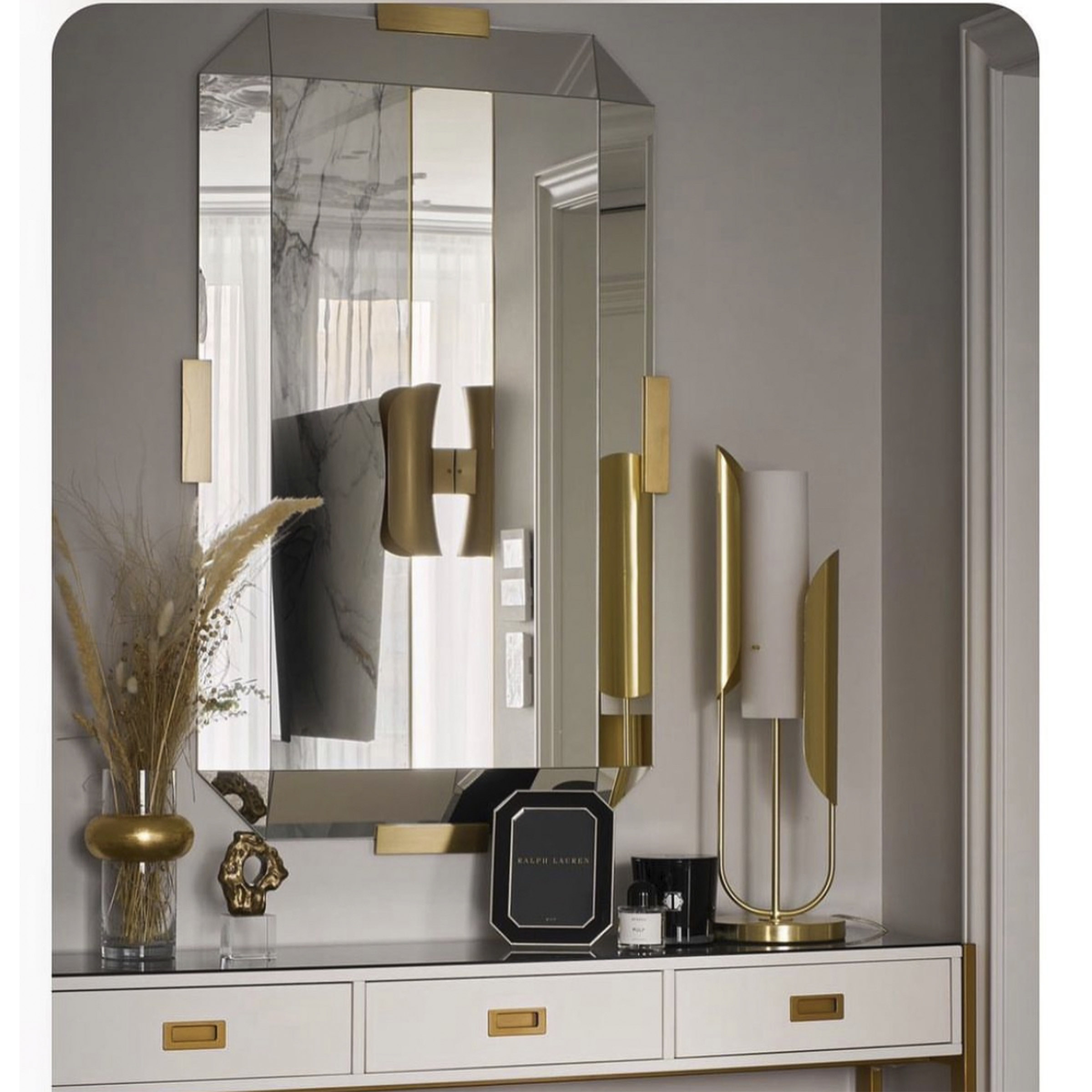 Зеркало восьмигранник панно с латунными декорами