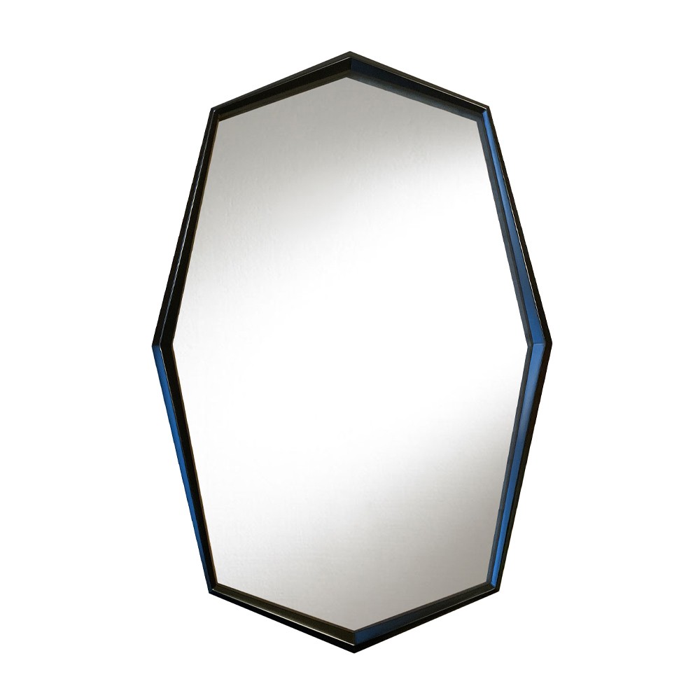 Овальное зеркало в раме Нувола